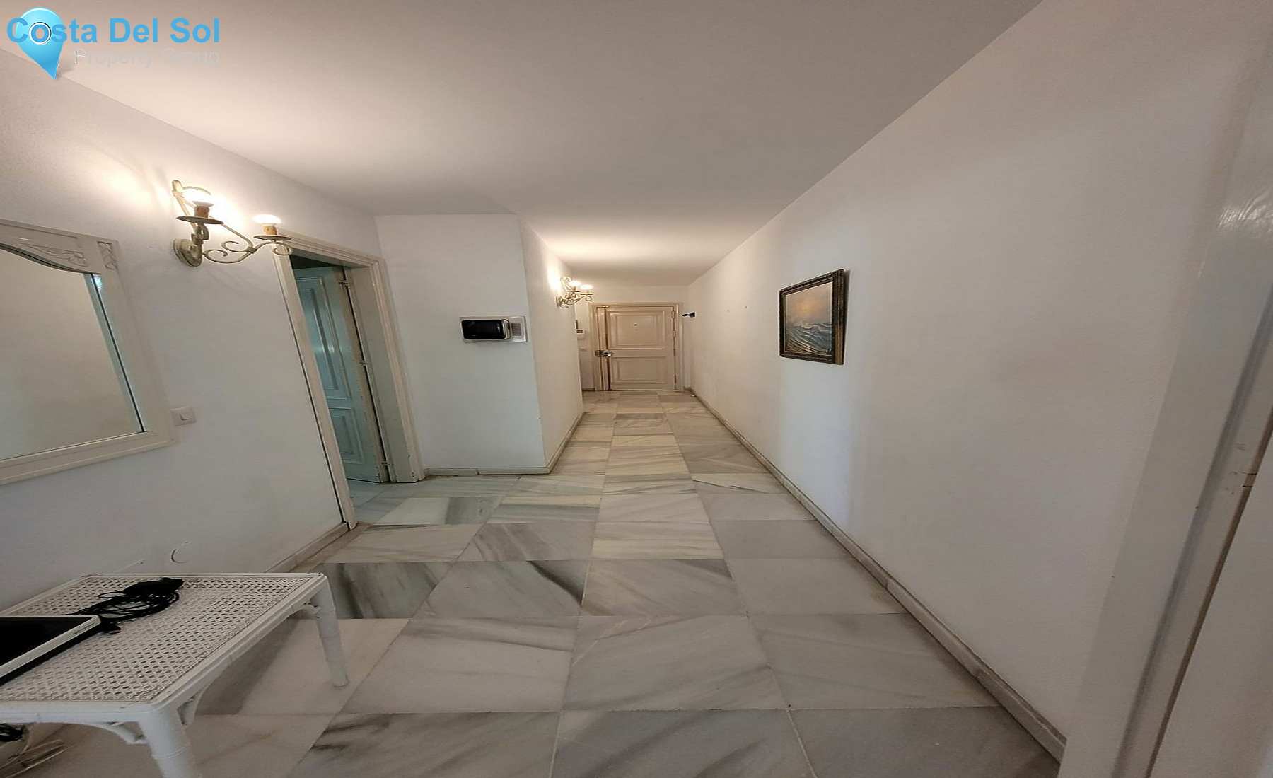 Middle Floor Apartment in Marbella-1446229