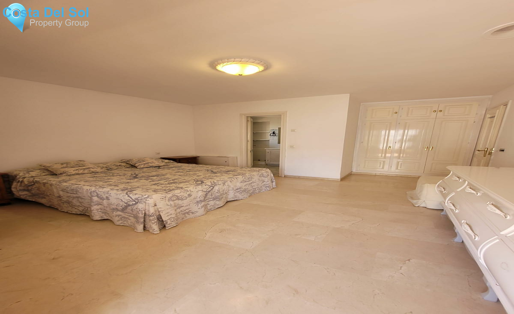 Middle Floor Apartment in Marbella-1446230