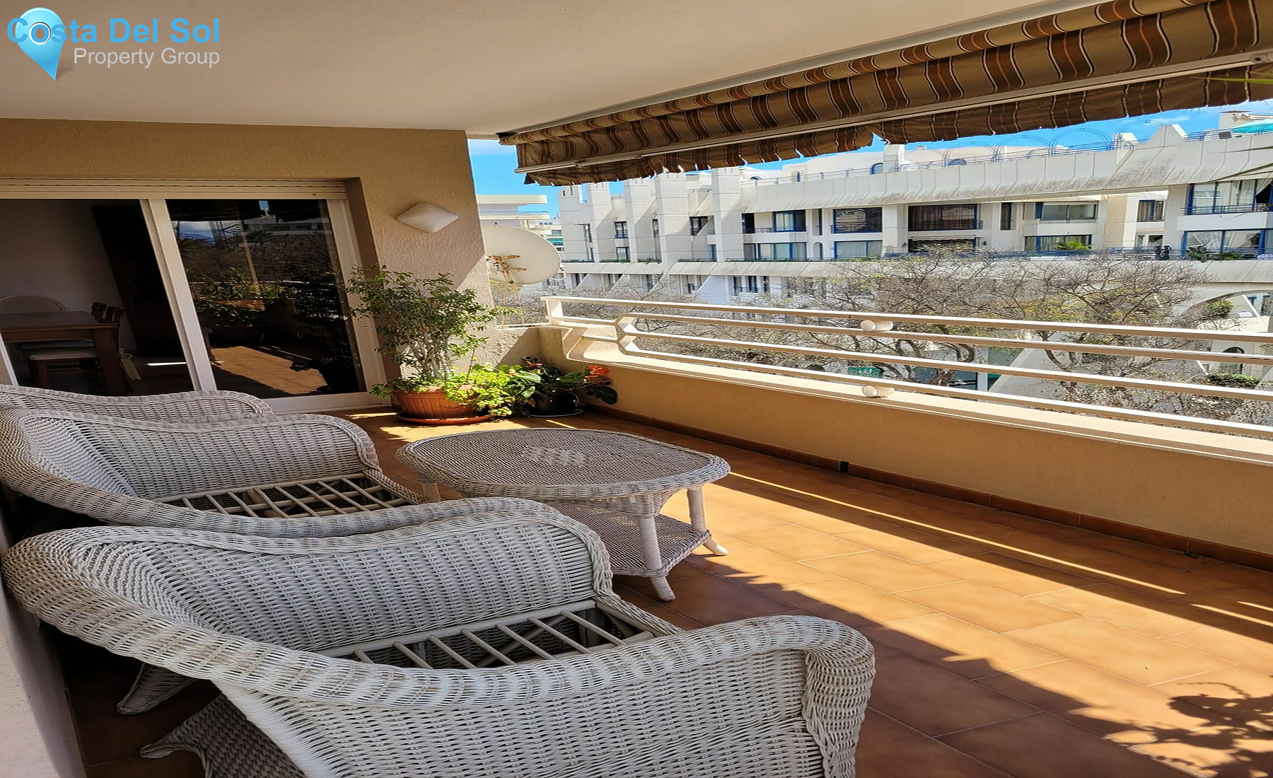 Middle Floor Apartment in Marbella-1446224
