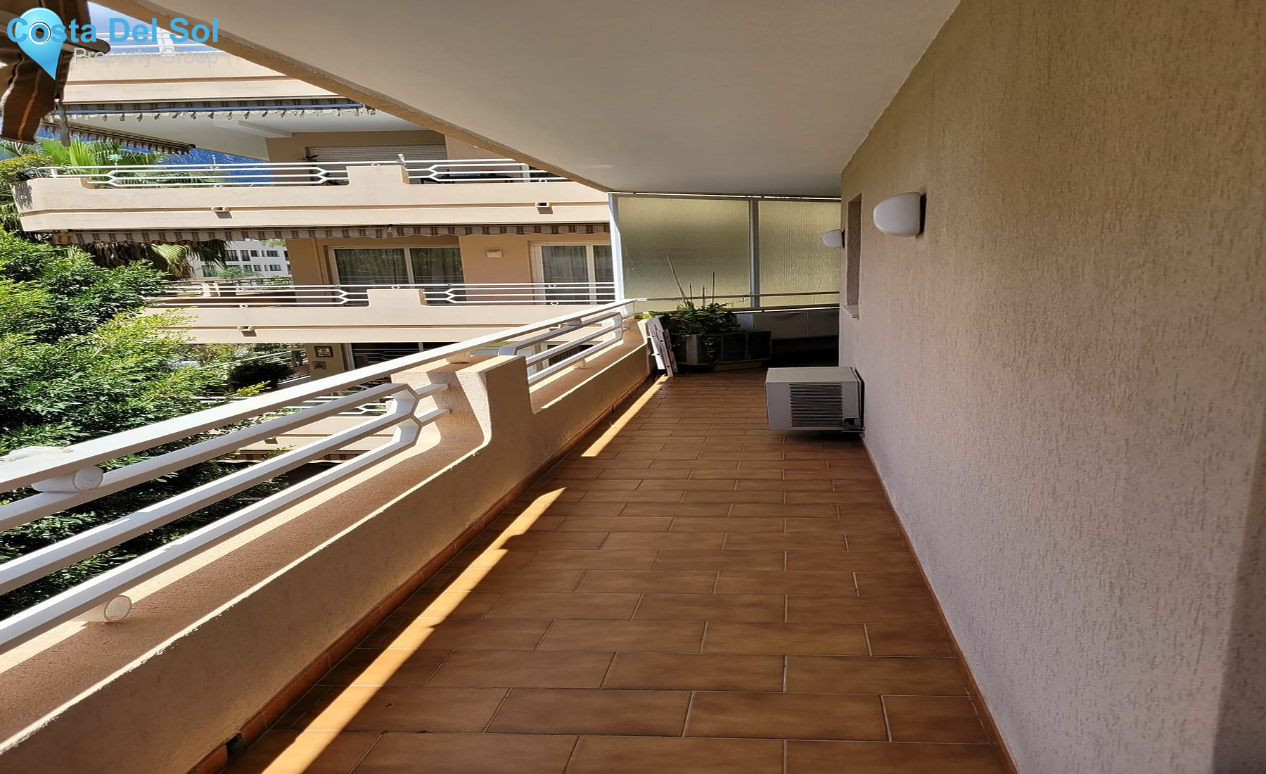 Middle Floor Apartment in Marbella-1446225