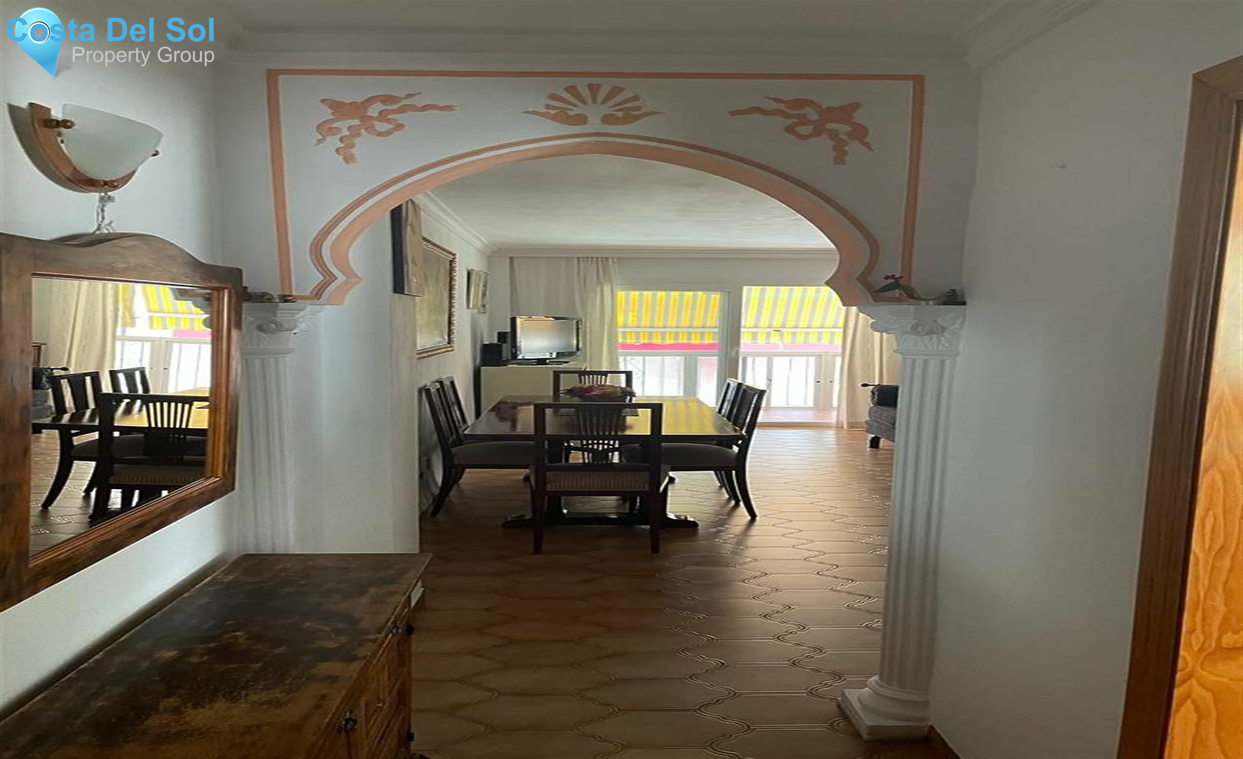 Middle Floor Apartment in Marbella-1471671