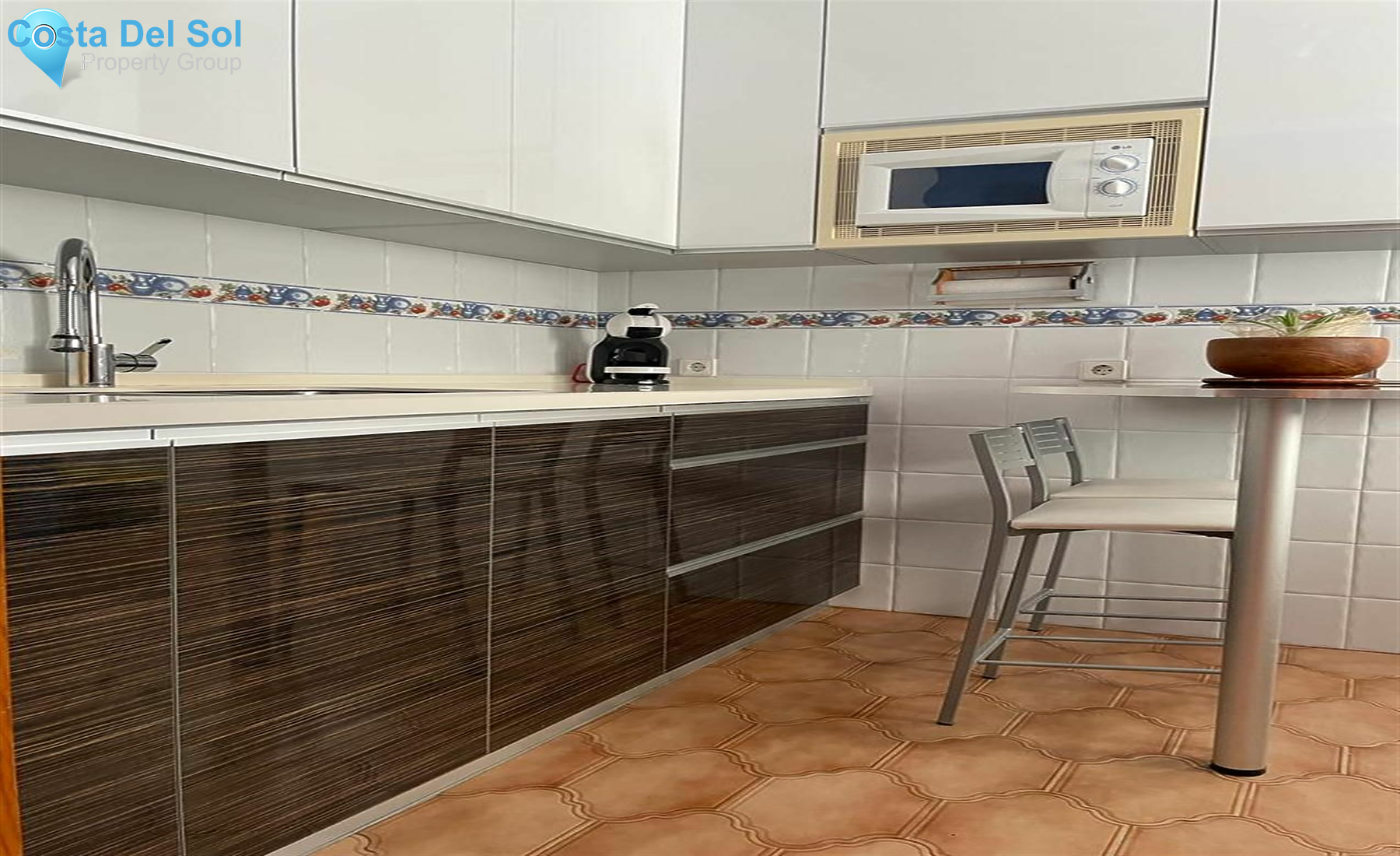 Middle Floor Apartment in Marbella-1471672