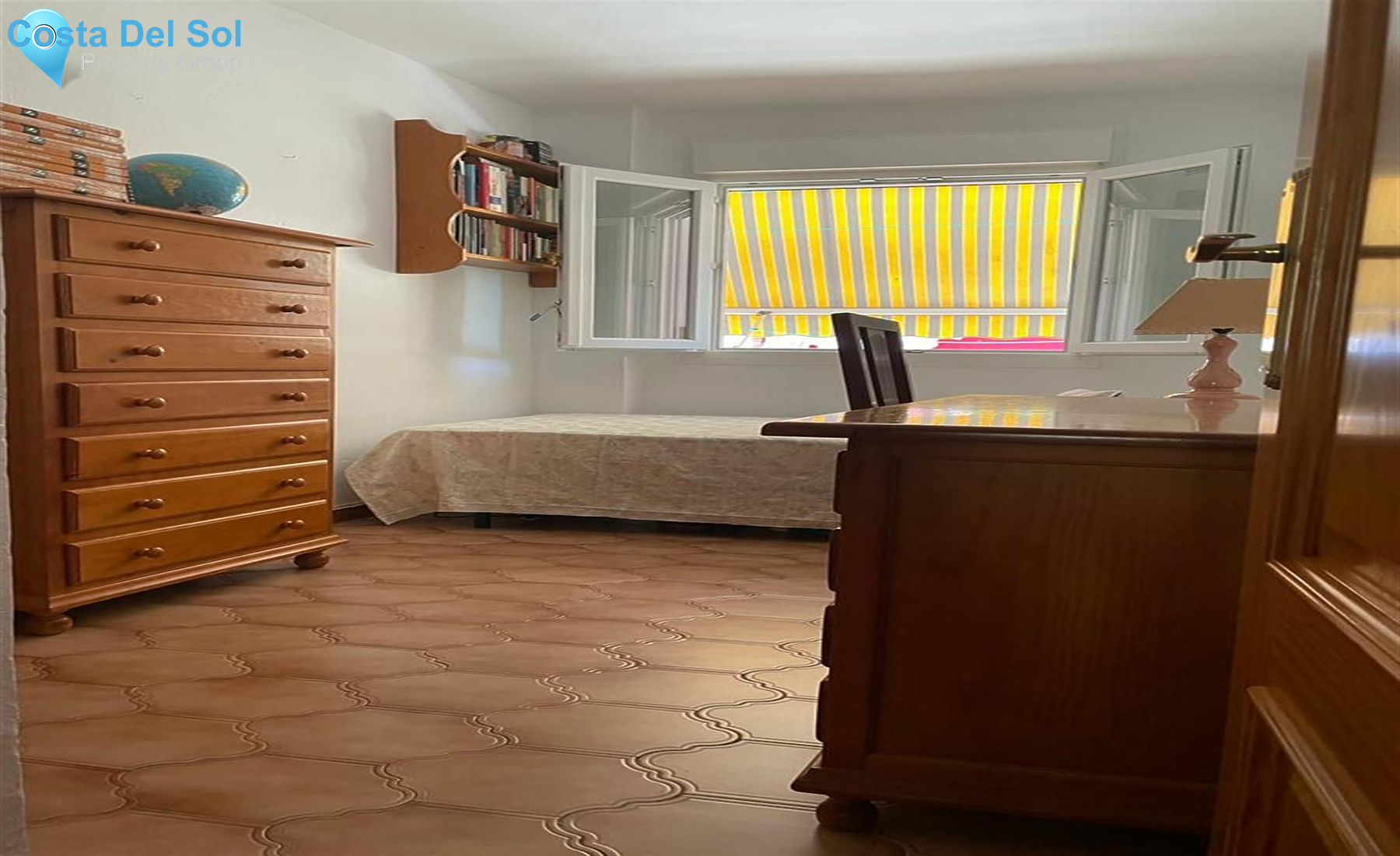 Middle Floor Apartment in Marbella-1471675