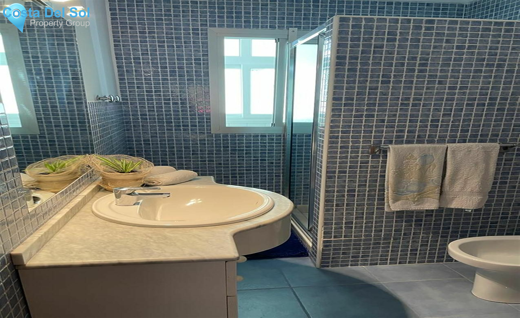 Middle Floor Apartment in Marbella-1471676