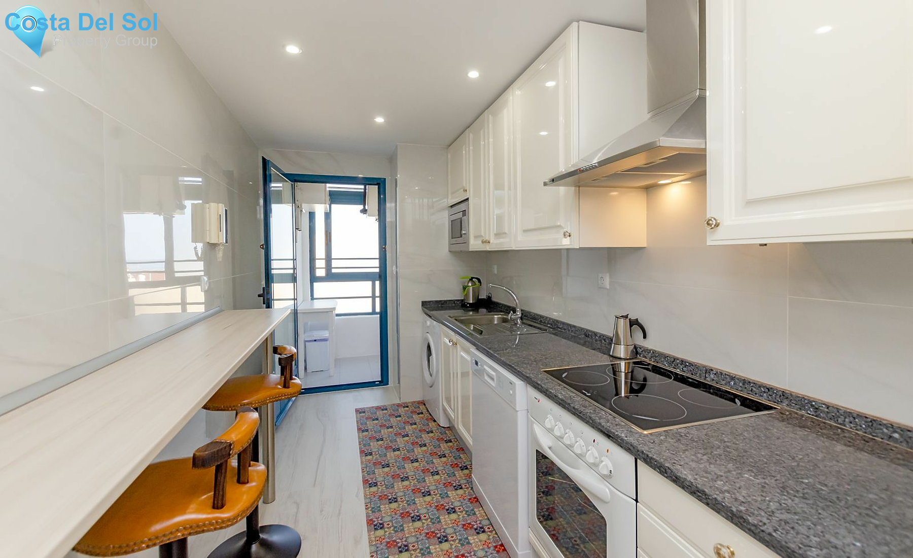 Middle Floor Apartment in Marbella-1490959