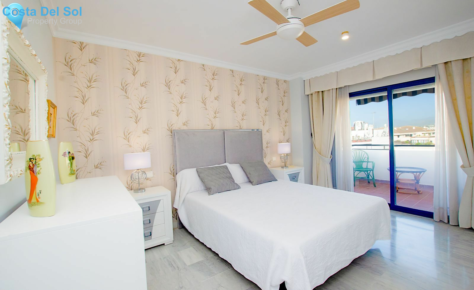 Middle Floor Apartment in Marbella-1490951