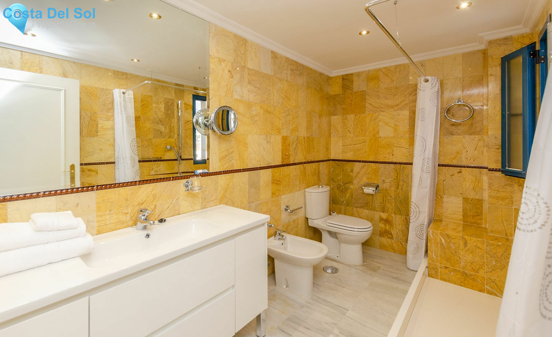 Middle Floor Apartment in Marbella-1490952