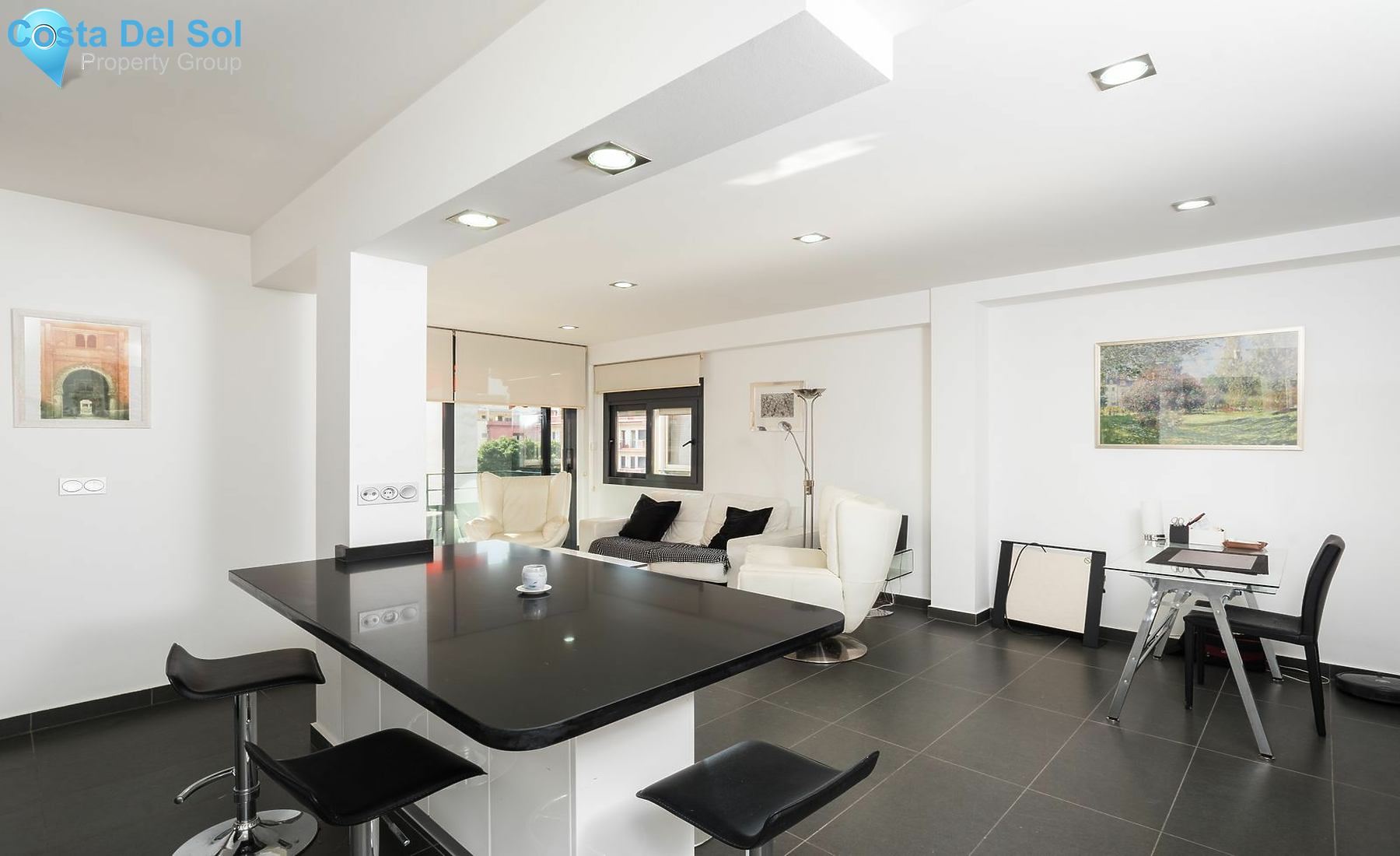 Middle Floor Apartment in Marbella-1513161