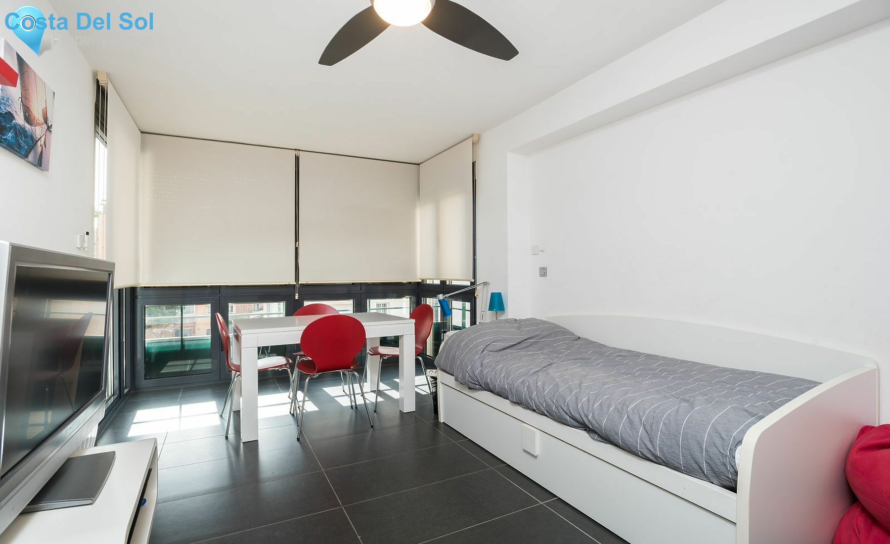 Middle Floor Apartment in Marbella-1513170
