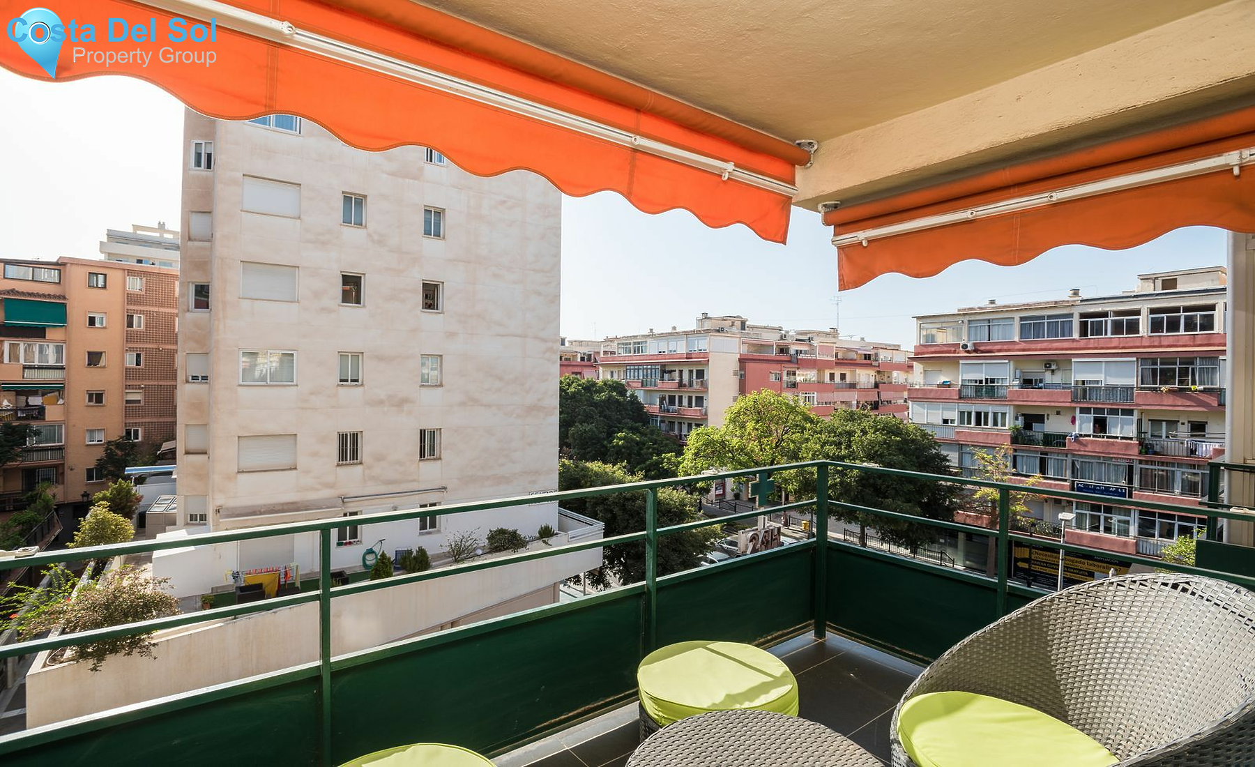Middle Floor Apartment in Marbella-1513164
