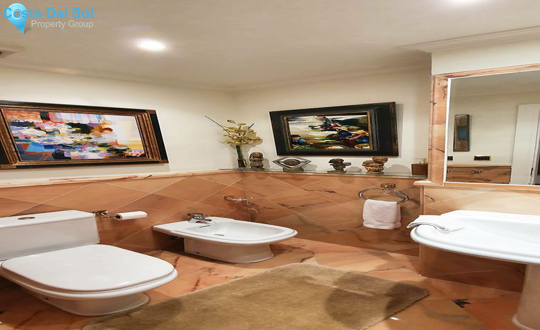 Middle Floor Apartment in Marbella-1513372