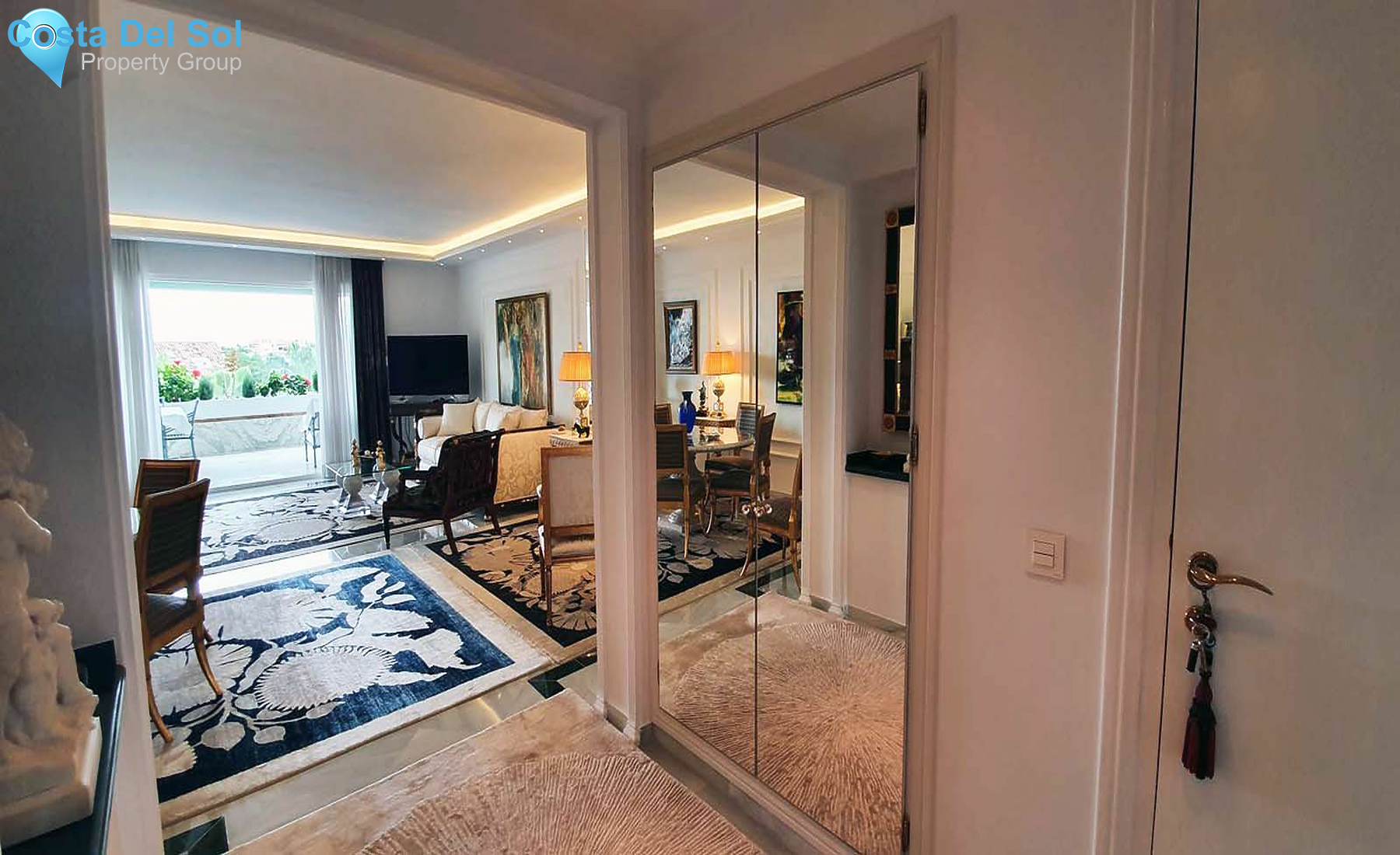 Middle Floor Apartment in Marbella-1513356