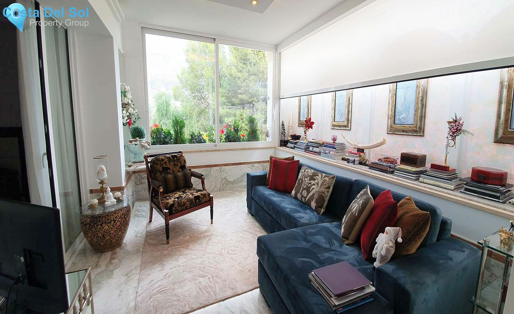 Middle Floor Apartment in Marbella-1513363