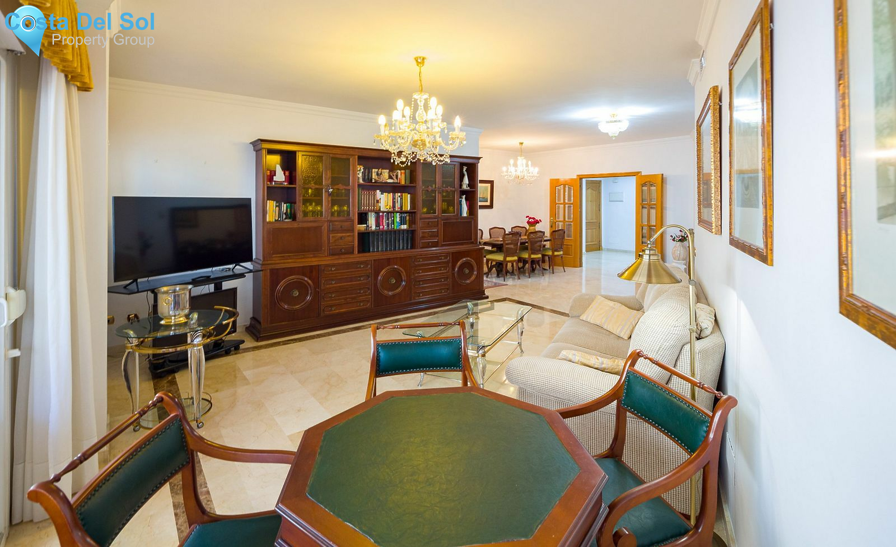 Middle Floor Apartment in Marbella-1516582