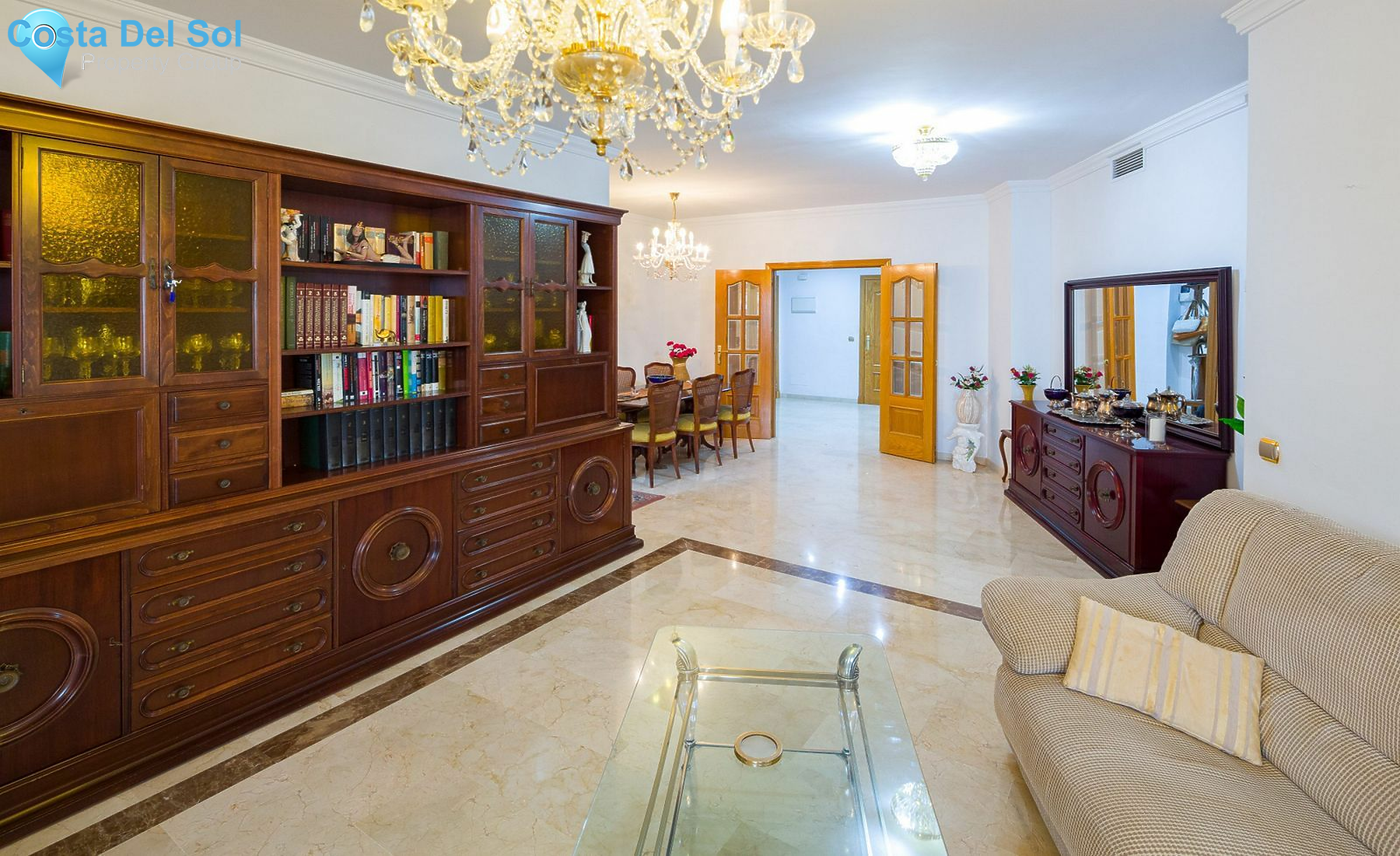 Middle Floor Apartment in Marbella-1516586