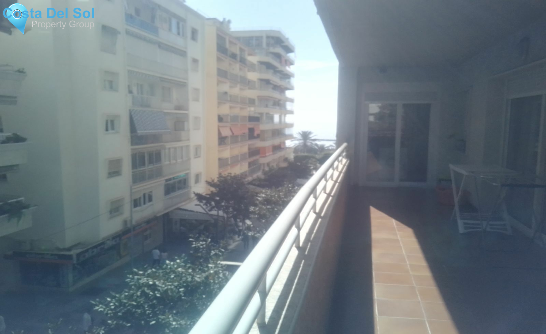 Middle Floor Apartment in Marbella-1516572