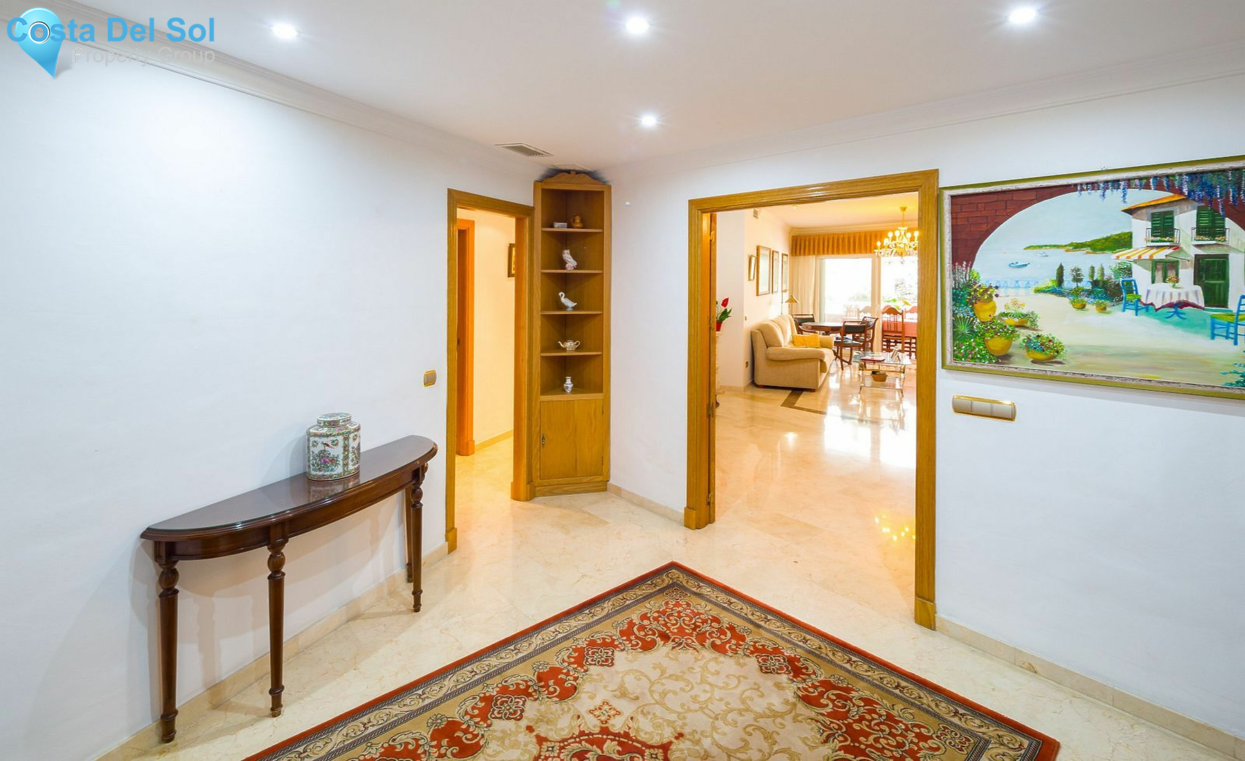 Middle Floor Apartment in Marbella-1516578