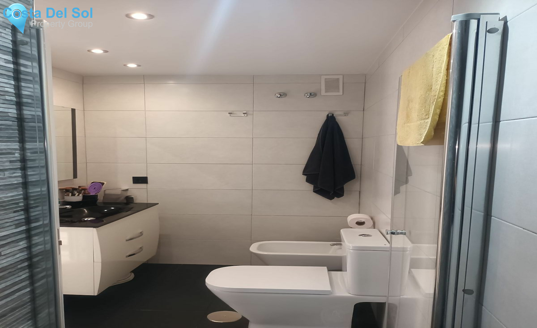 Middle Floor Apartment in Marbella-1516966