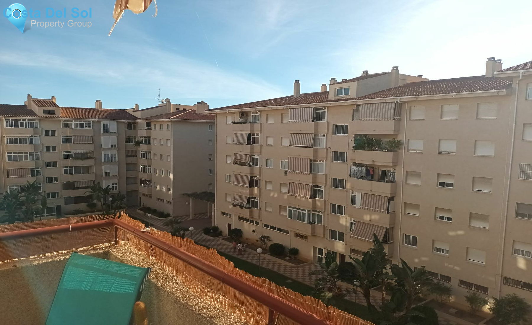 Middle Floor Apartment in Marbella-1516975