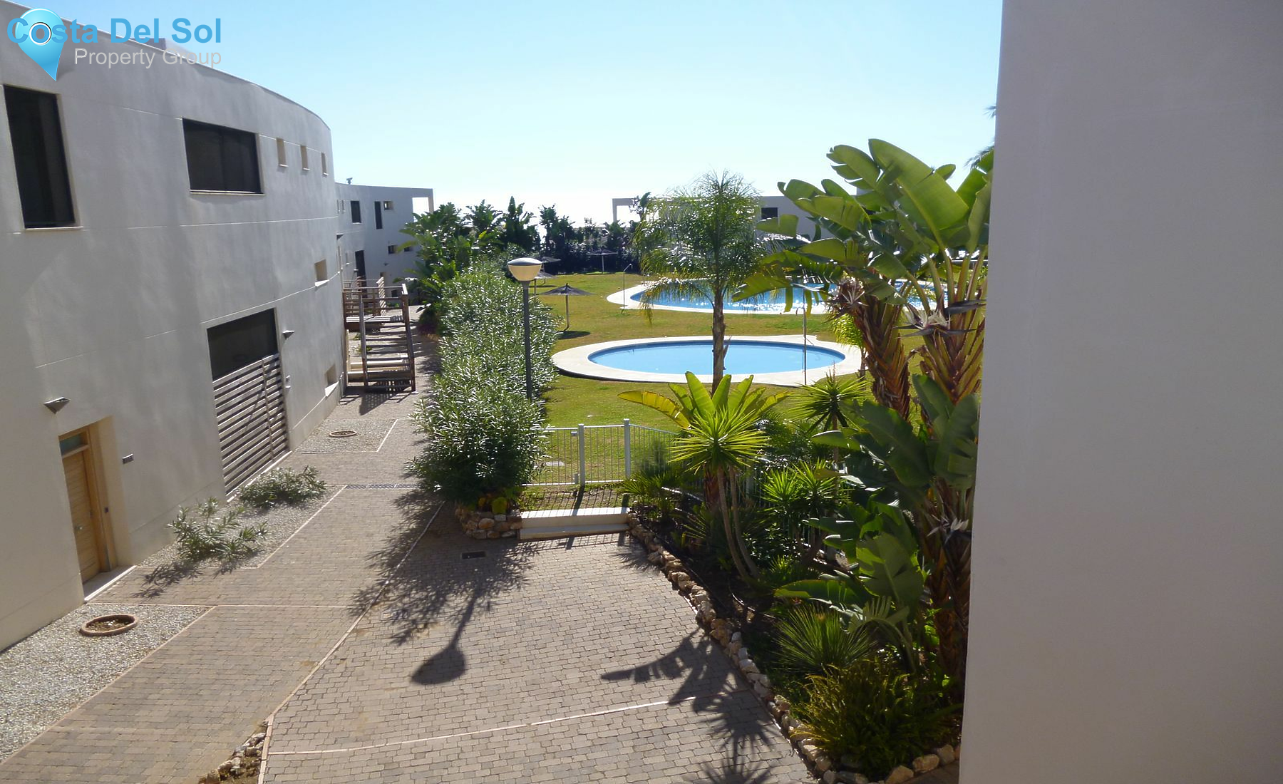 Middle Floor Apartment in Marbella-1531140