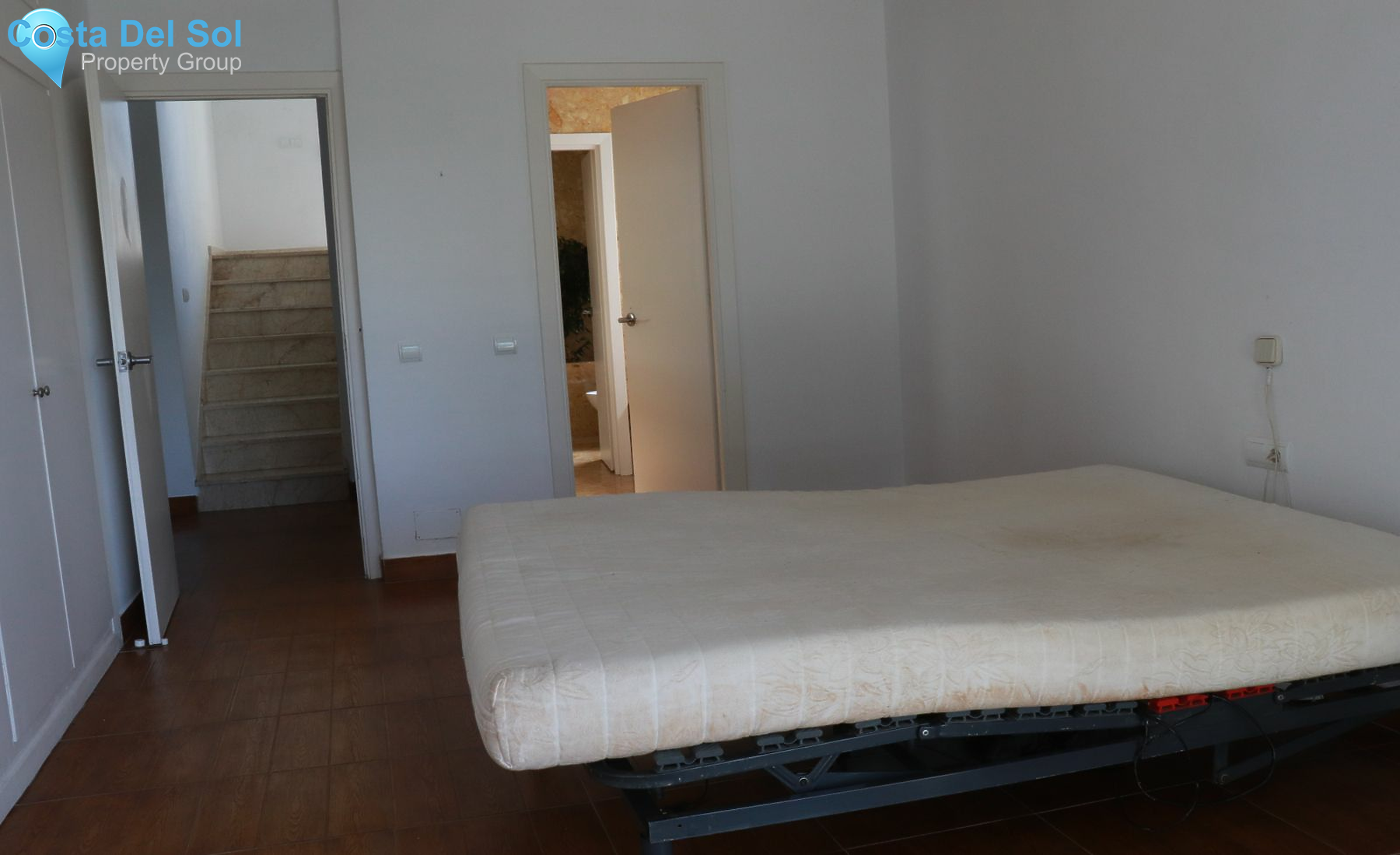 Middle Floor Apartment in Marbella-1535698