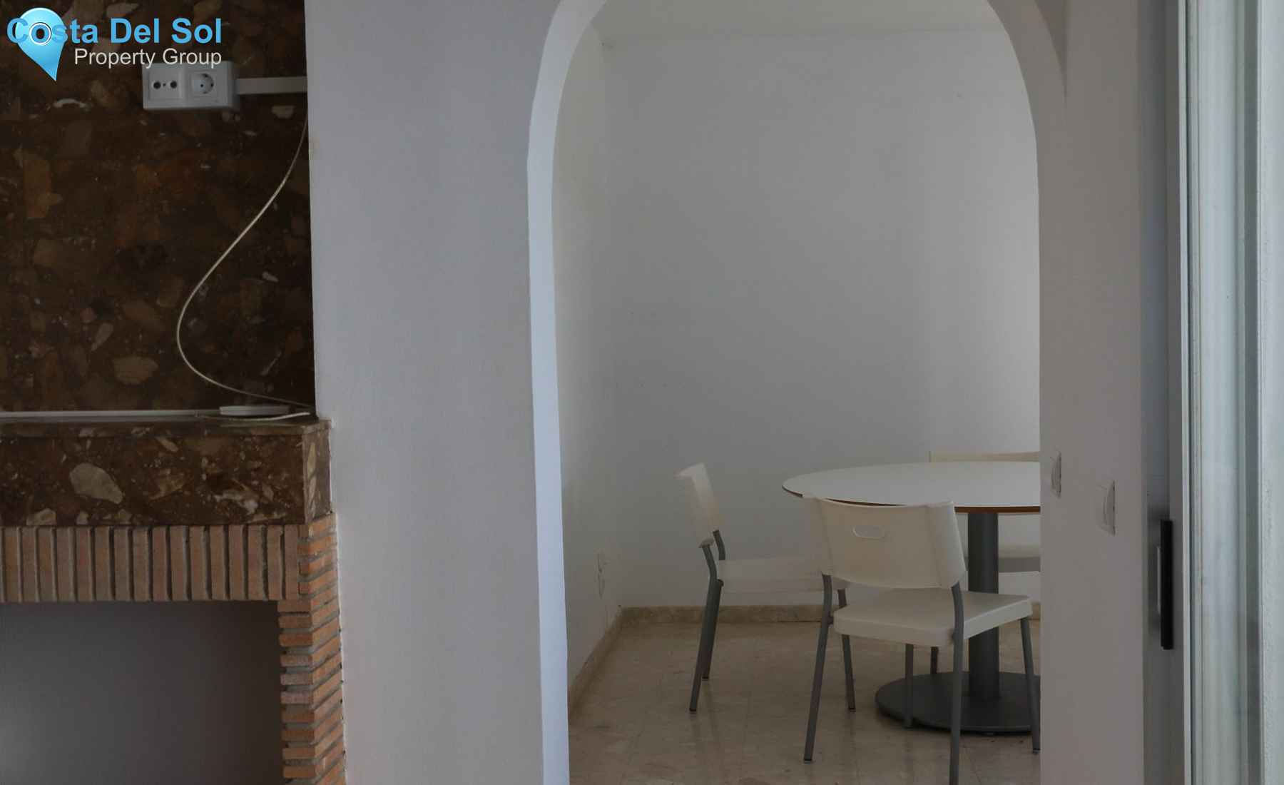Middle Floor Apartment in Marbella-1535699