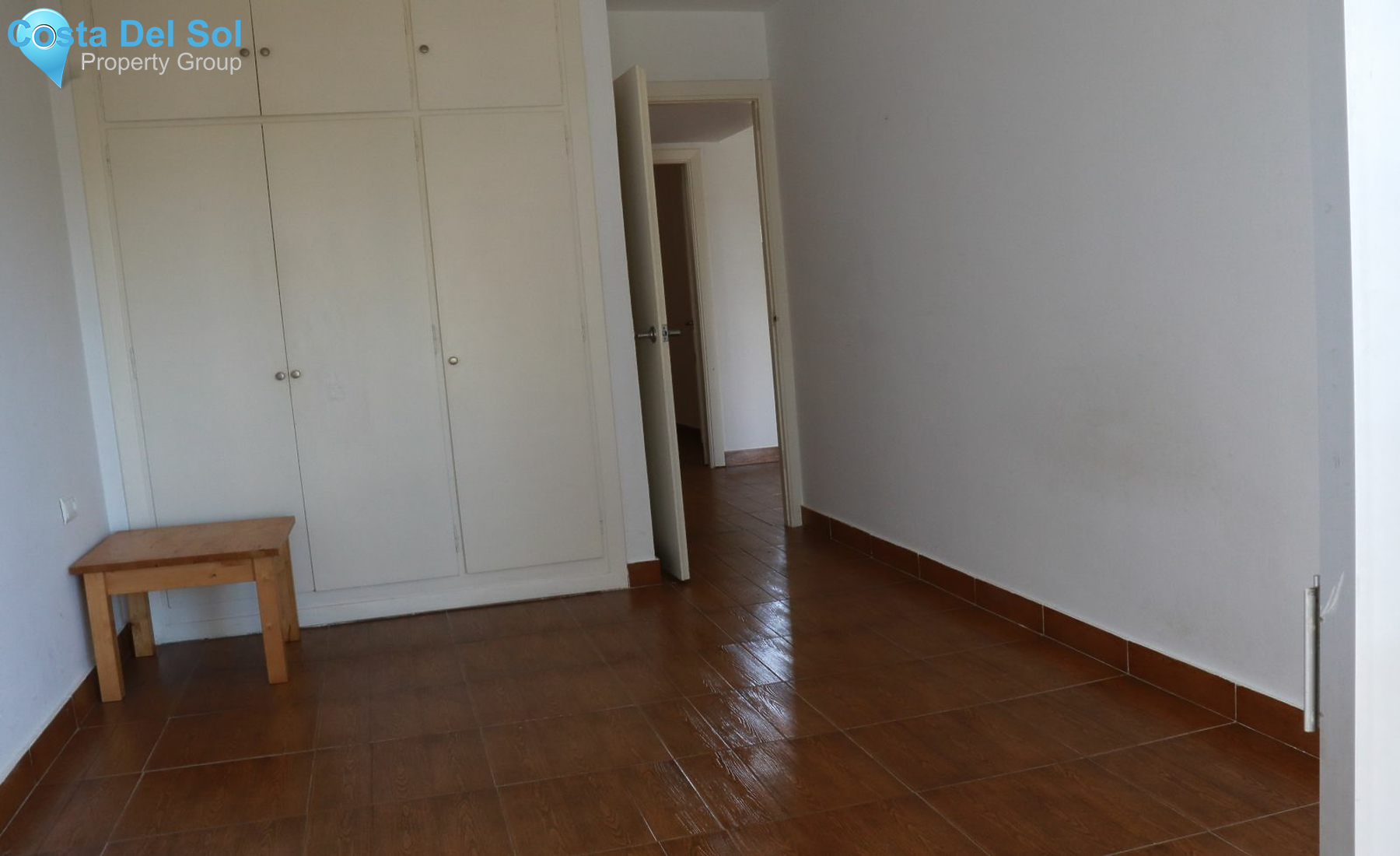 Middle Floor Apartment in Marbella-1535703