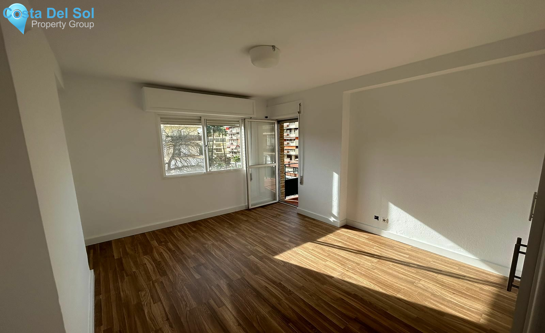 Middle Floor Apartment in Marbella-1544386