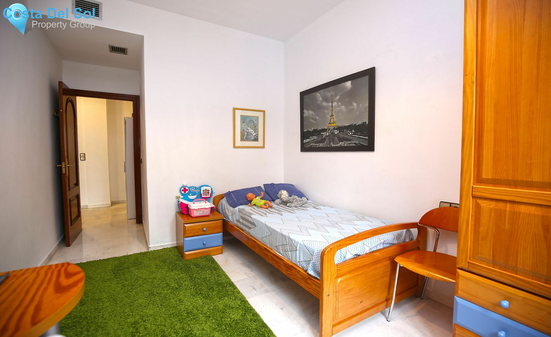 Middle Floor Apartment in Marbella-1545109