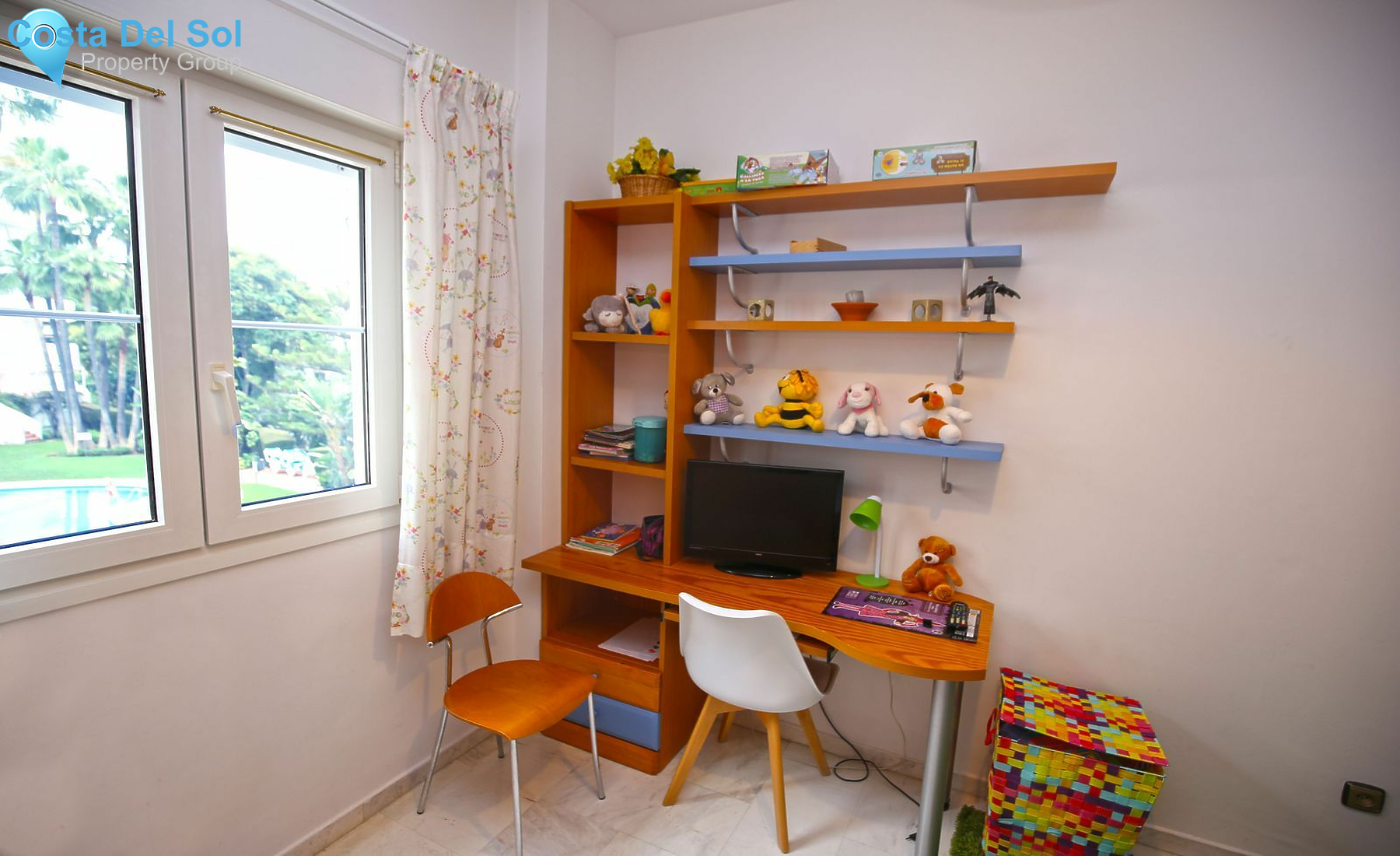 Middle Floor Apartment in Marbella-1545117