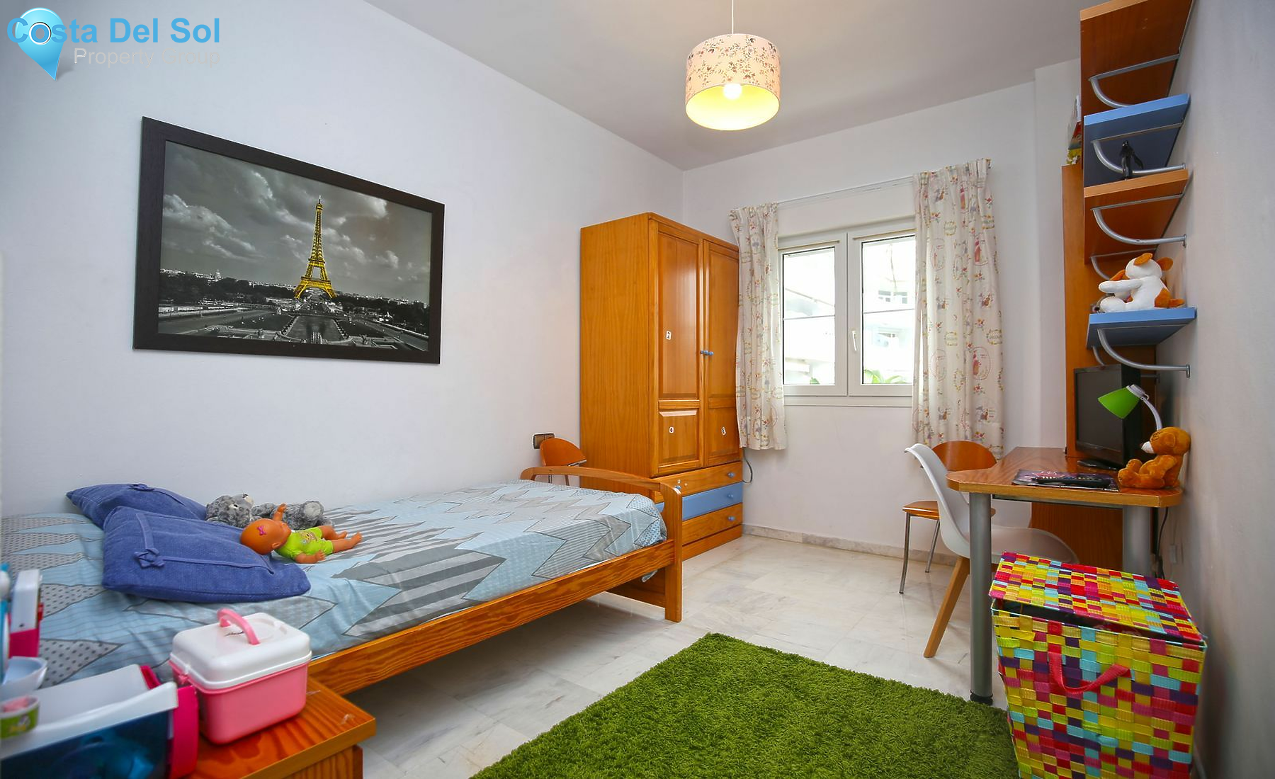 Middle Floor Apartment in Marbella-1545103