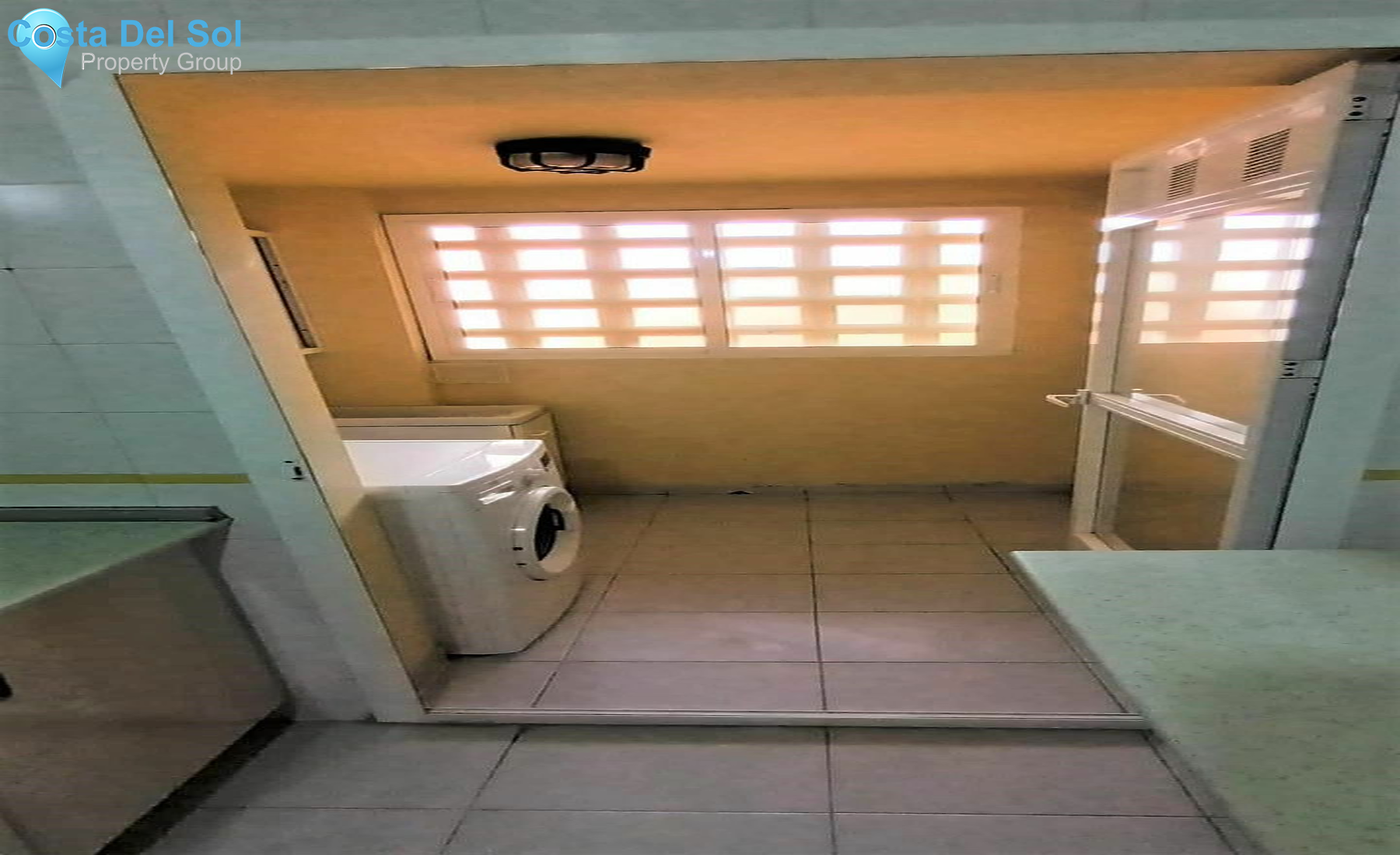 Middle Floor Apartment in Marbella-1549102