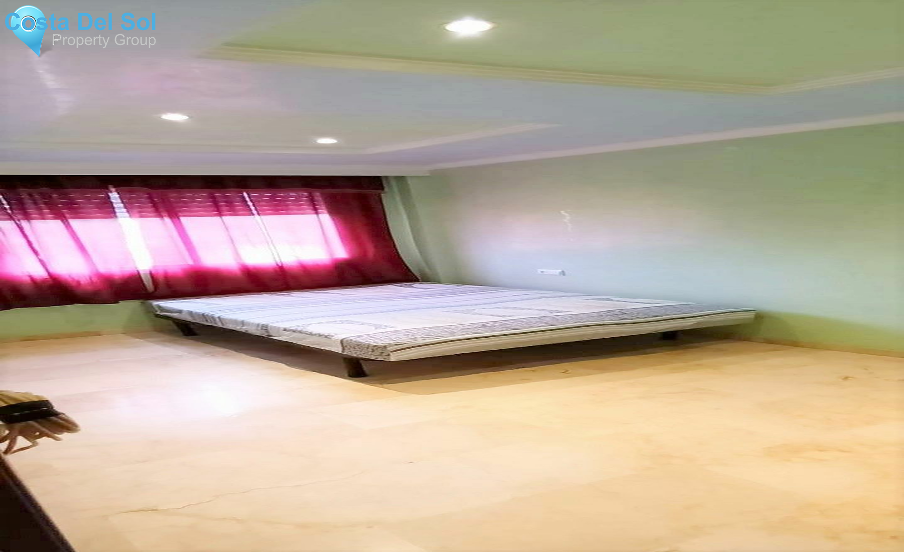 Middle Floor Apartment in Marbella-1549092