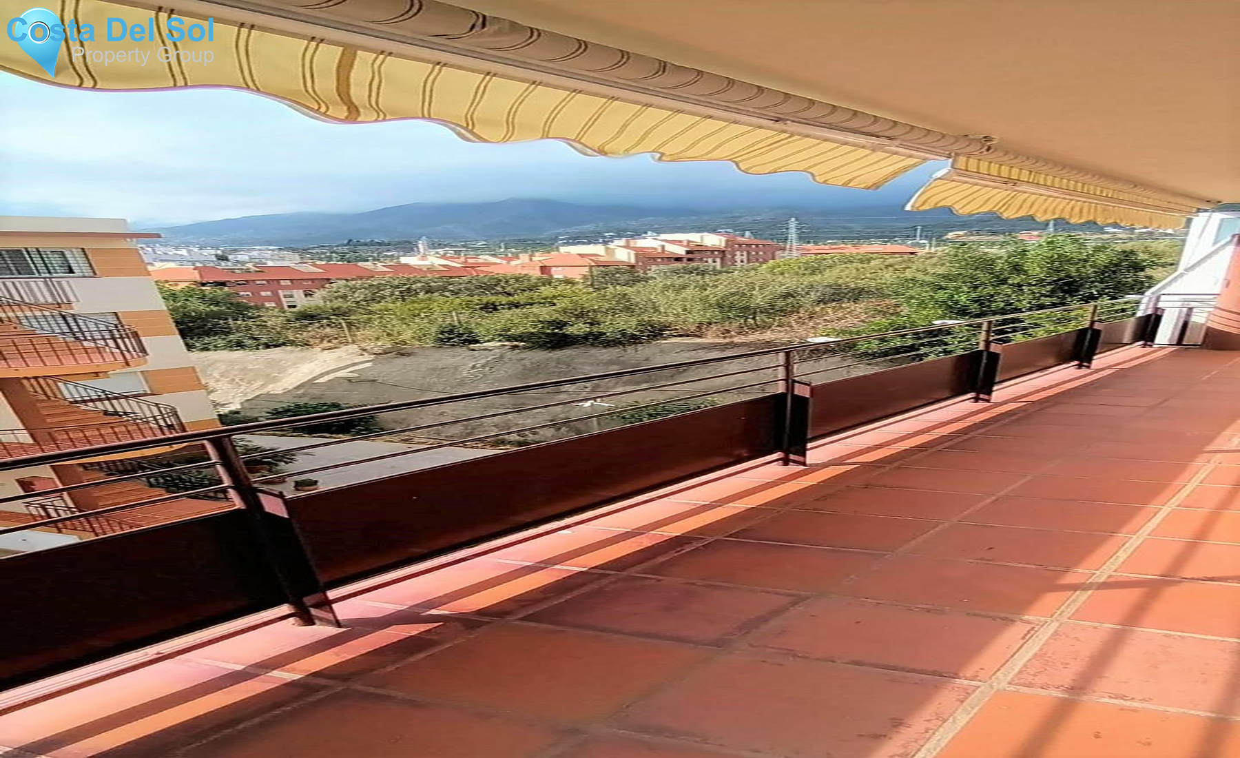 Middle Floor Apartment in Marbella-1549095