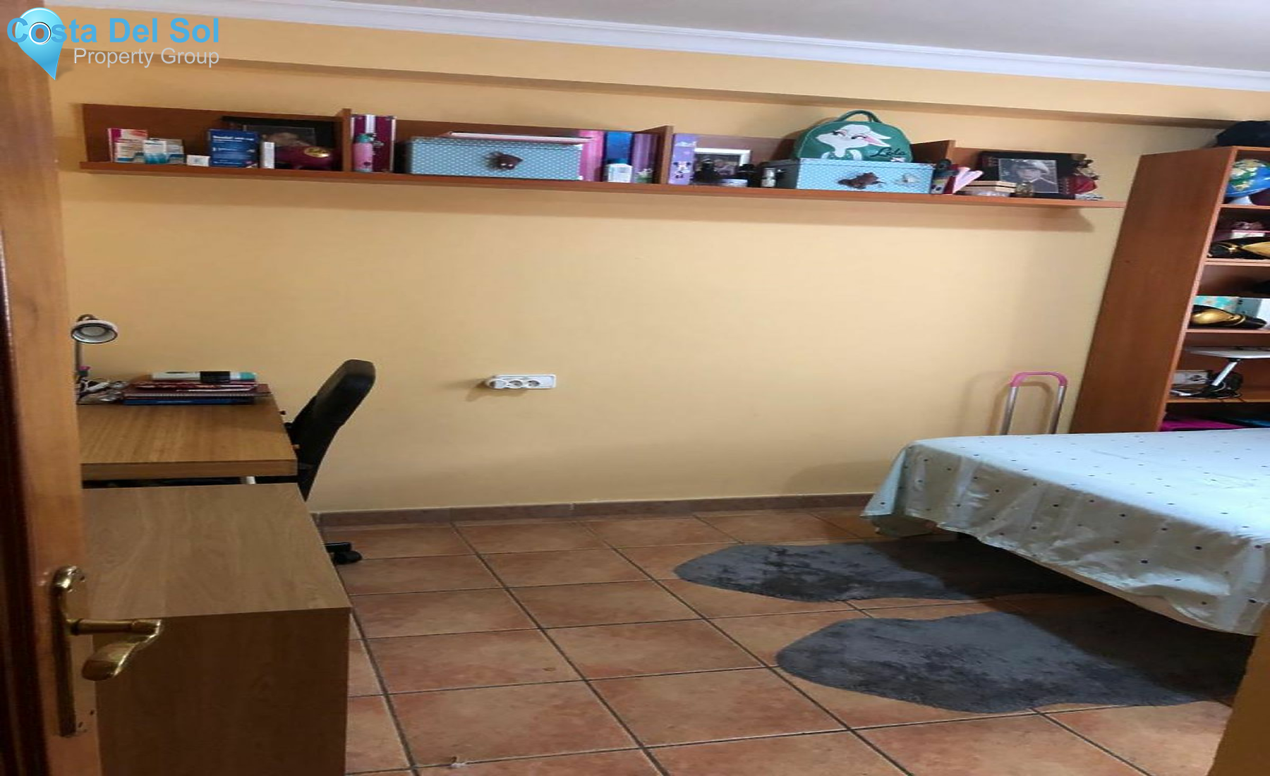 Middle Floor Apartment in Marbella-1553368