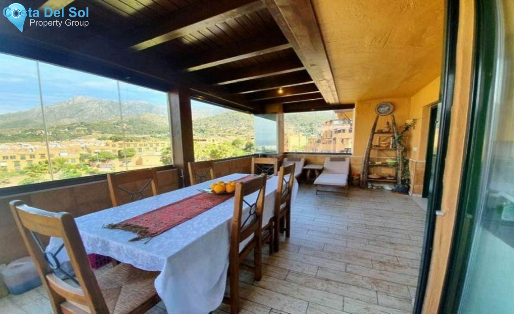 Middle Floor Apartment in Marbella-1554606