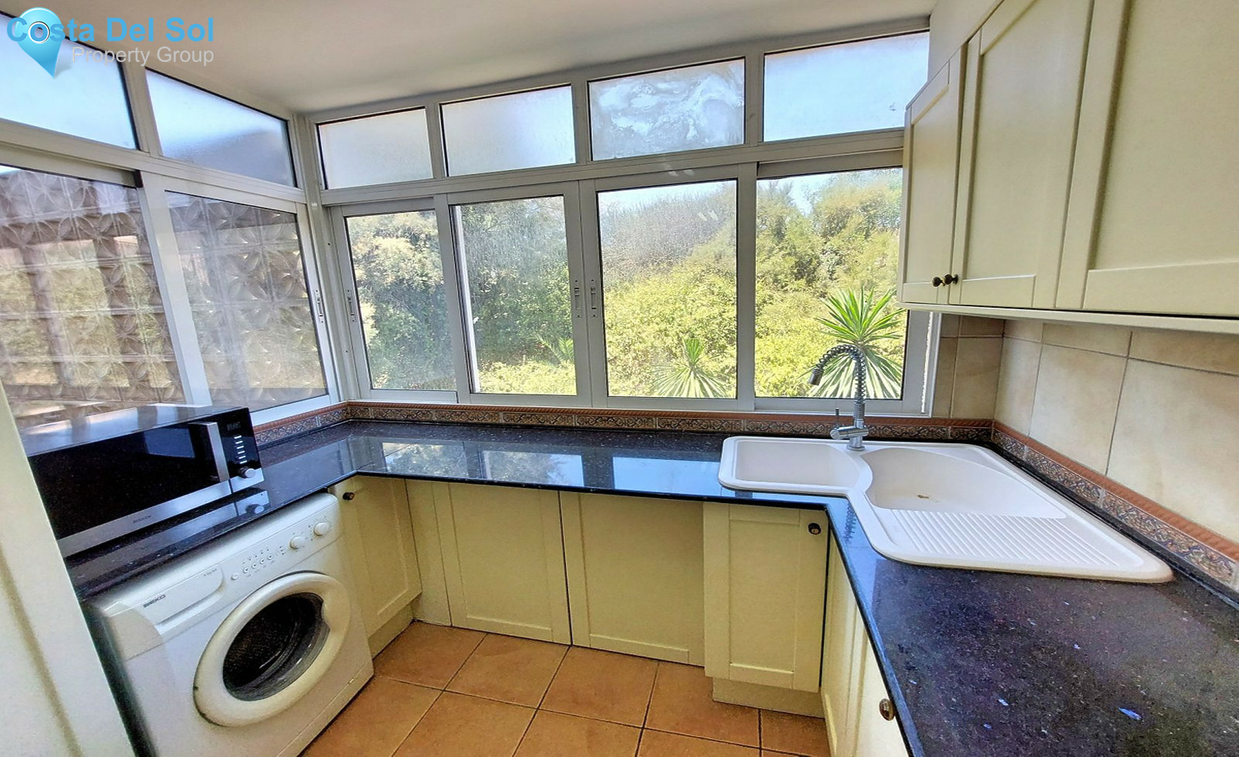 Middle Floor Apartment in Mijas Costa-1366857