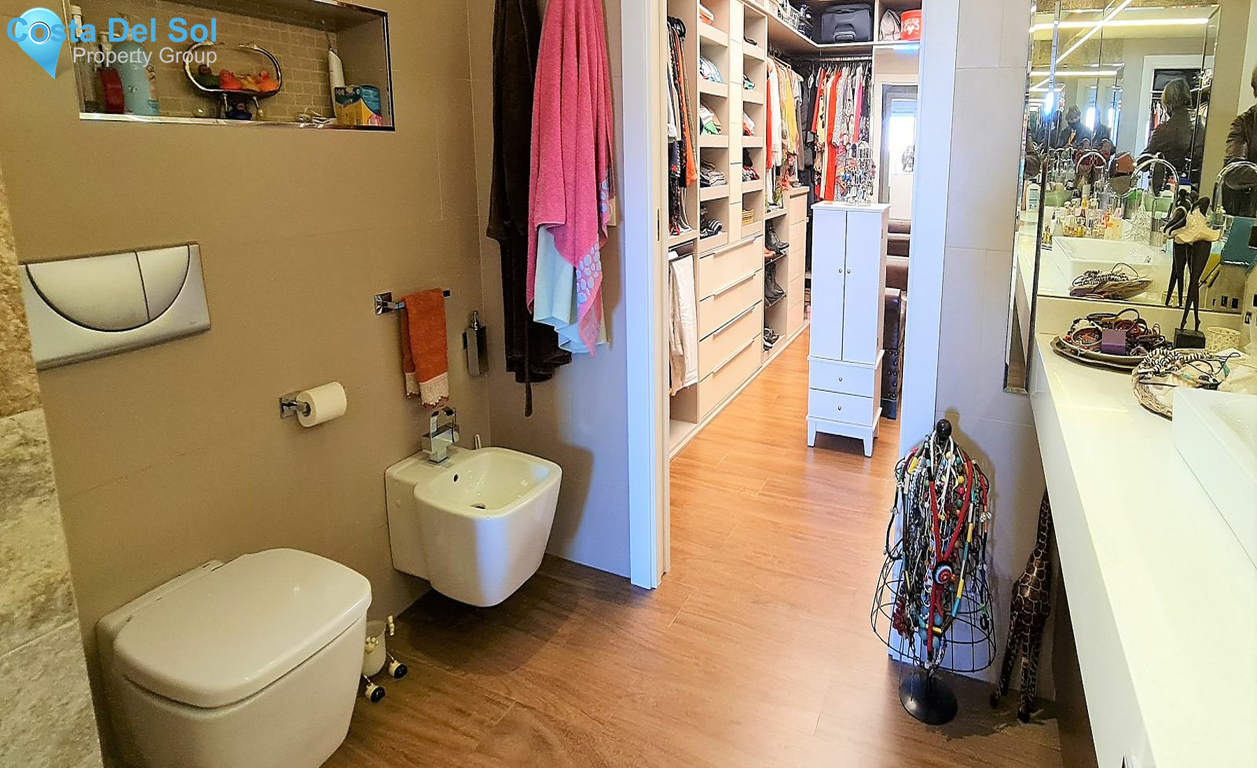 Middle Floor Apartment in Mijas Costa-1213087