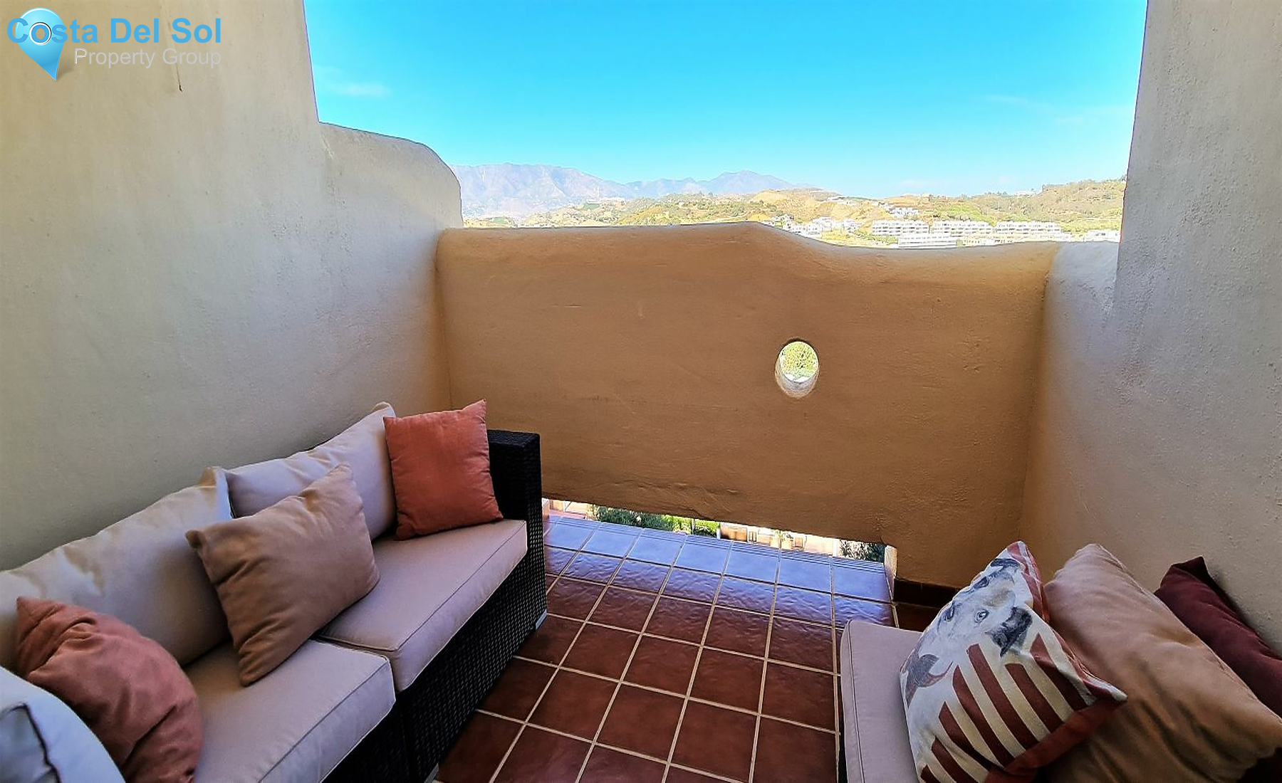 Middle Floor Apartment in Mijas Costa-1213089