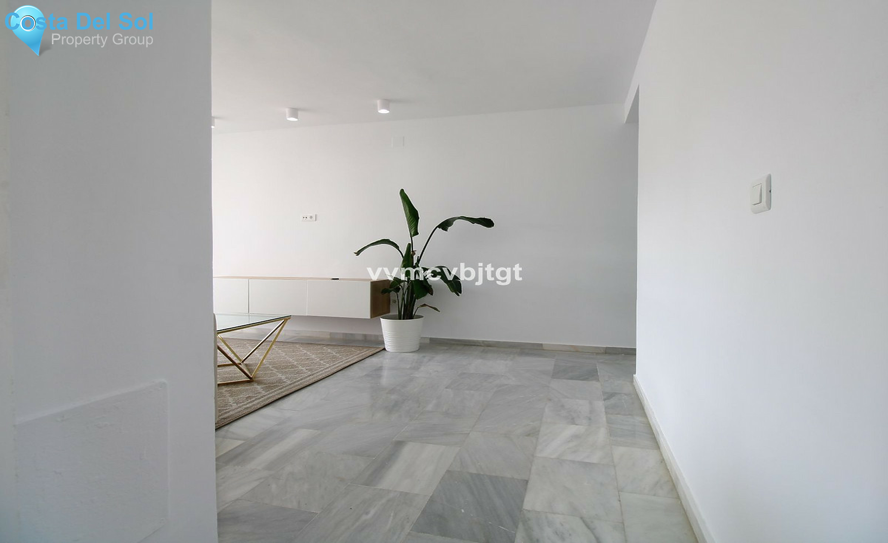 Middle Floor Apartment in Miraflores-1414898