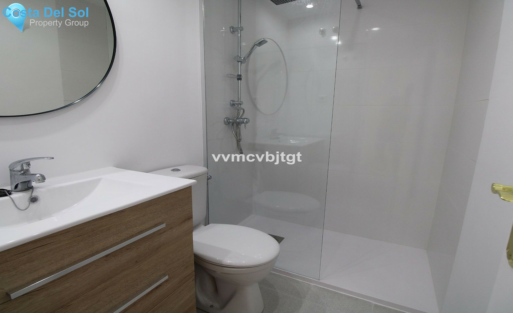 Middle Floor Apartment in Miraflores-1414902