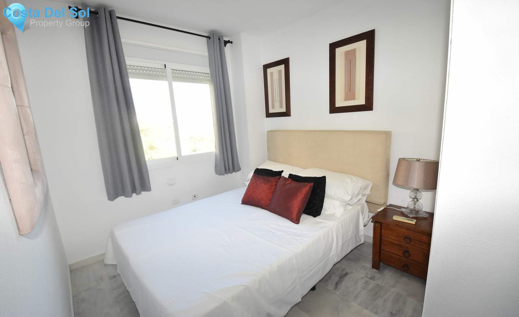 Middle Floor Apartment in Miraflores-1184982