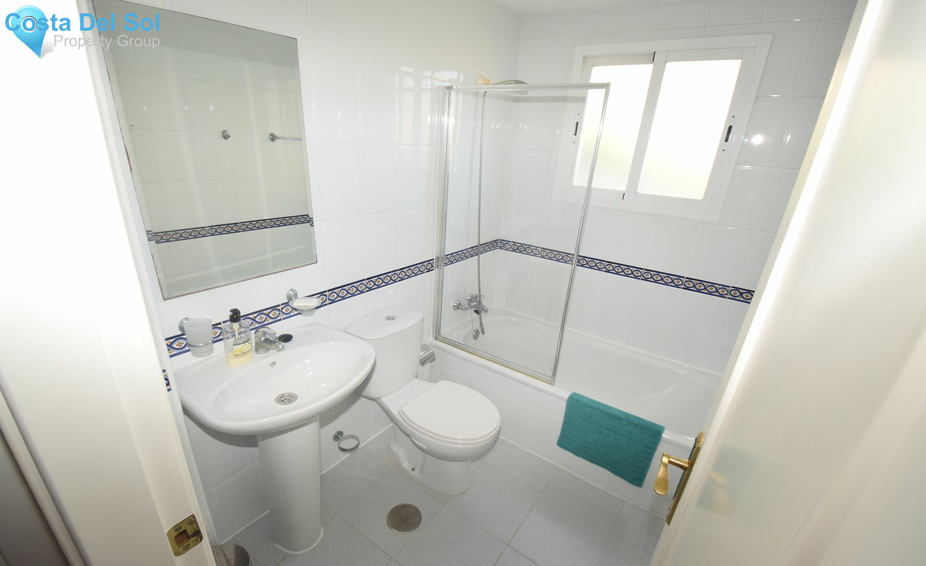 Middle Floor Apartment in Miraflores-1184984