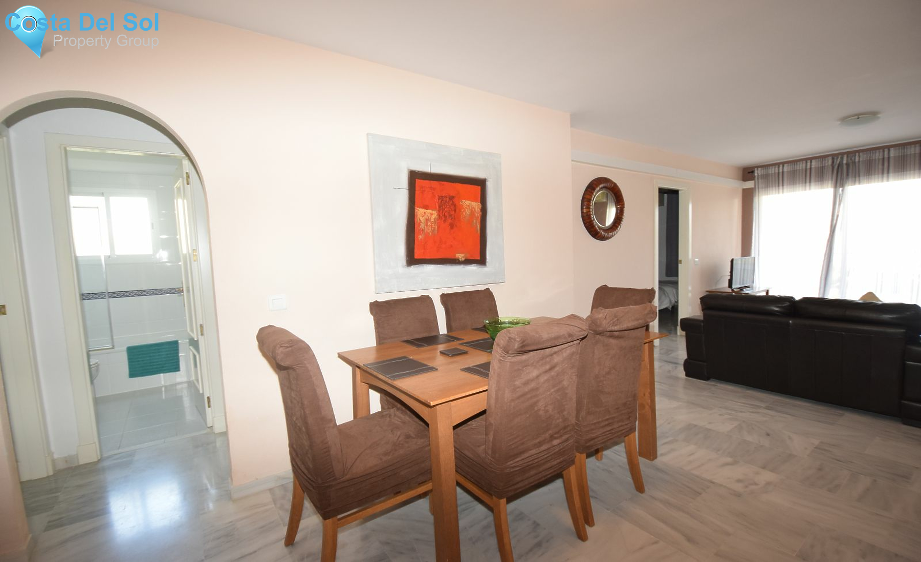 Middle Floor Apartment in Miraflores-1184976