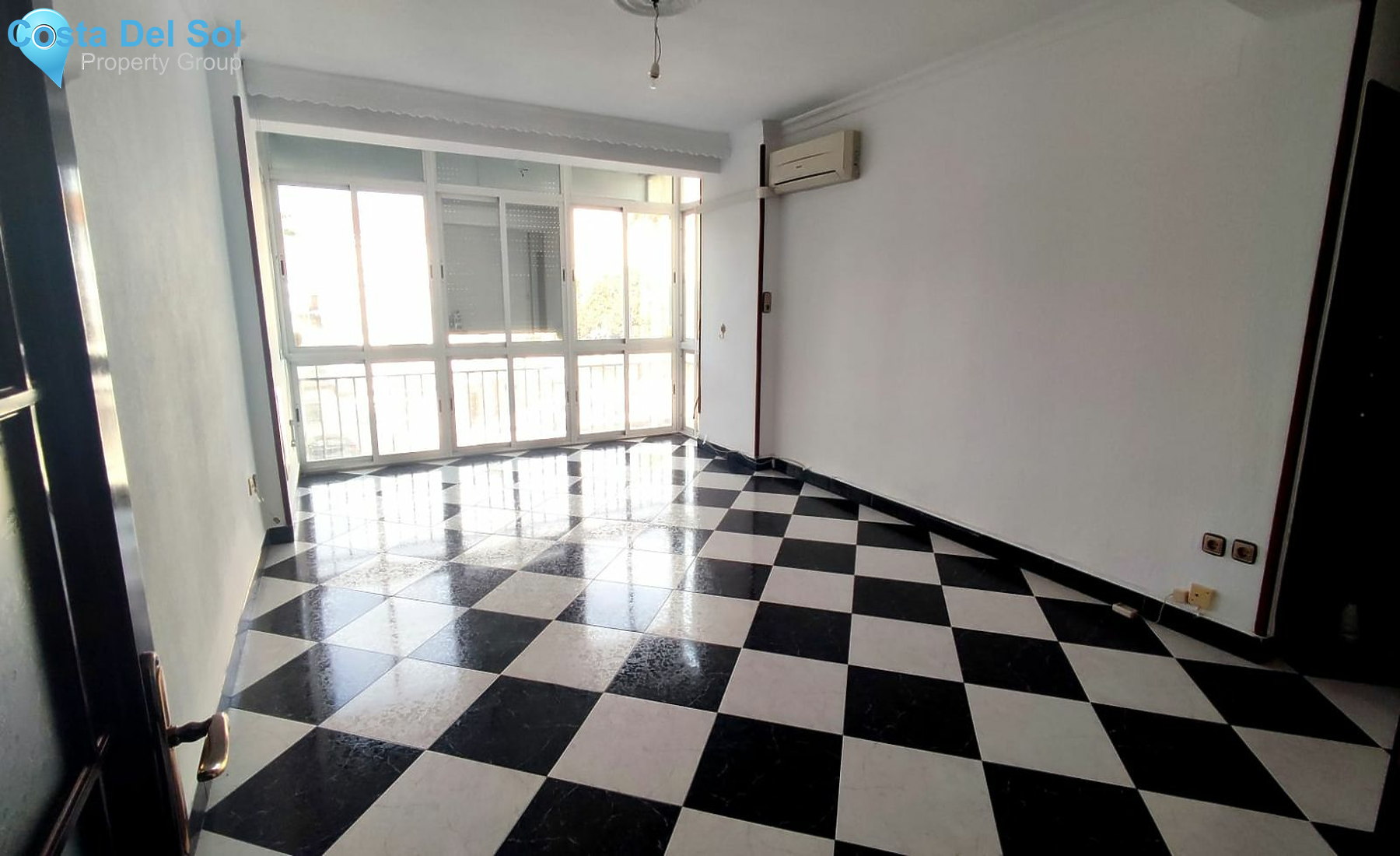 Middle Floor Apartment in Málaga Centro-1156191