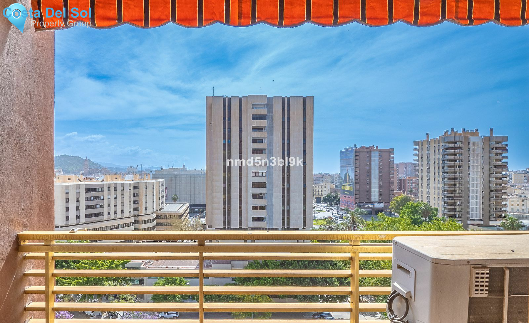 Middle Floor Apartment in Málaga Centro
