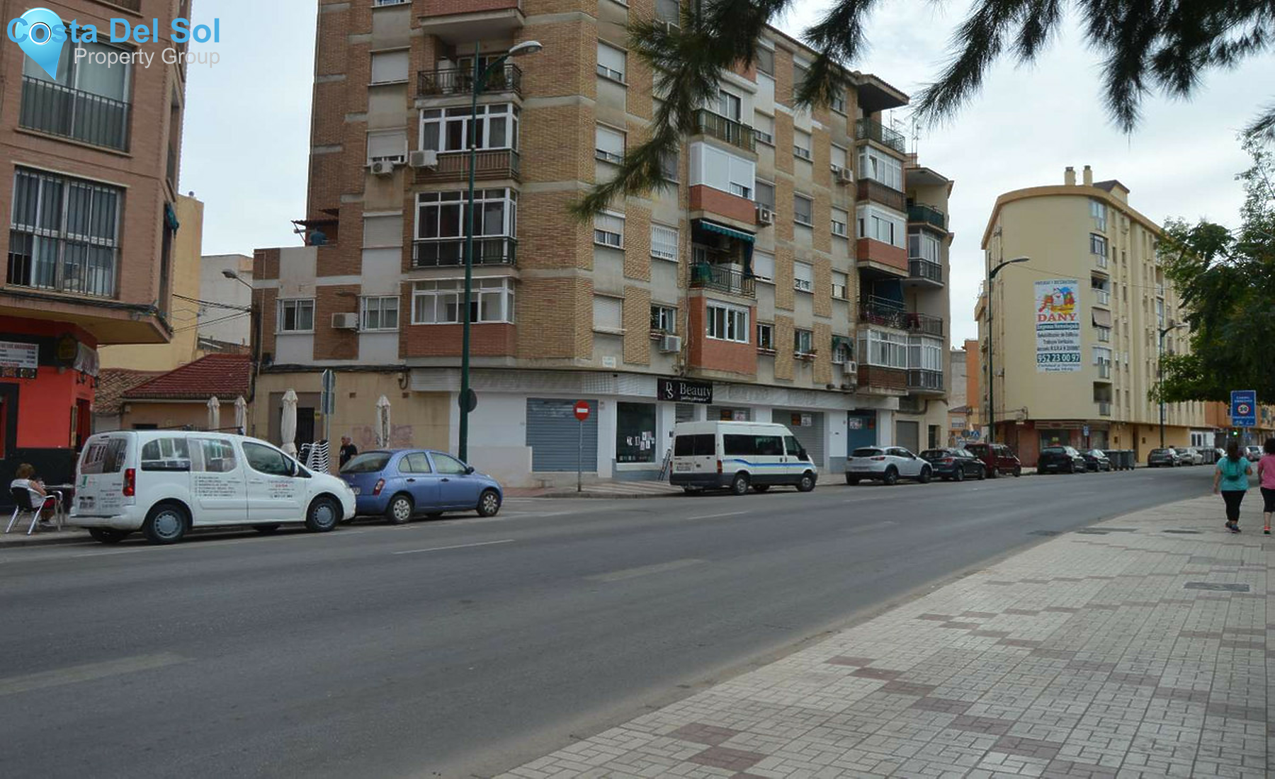 Middle Floor Apartment in Málaga-1257102