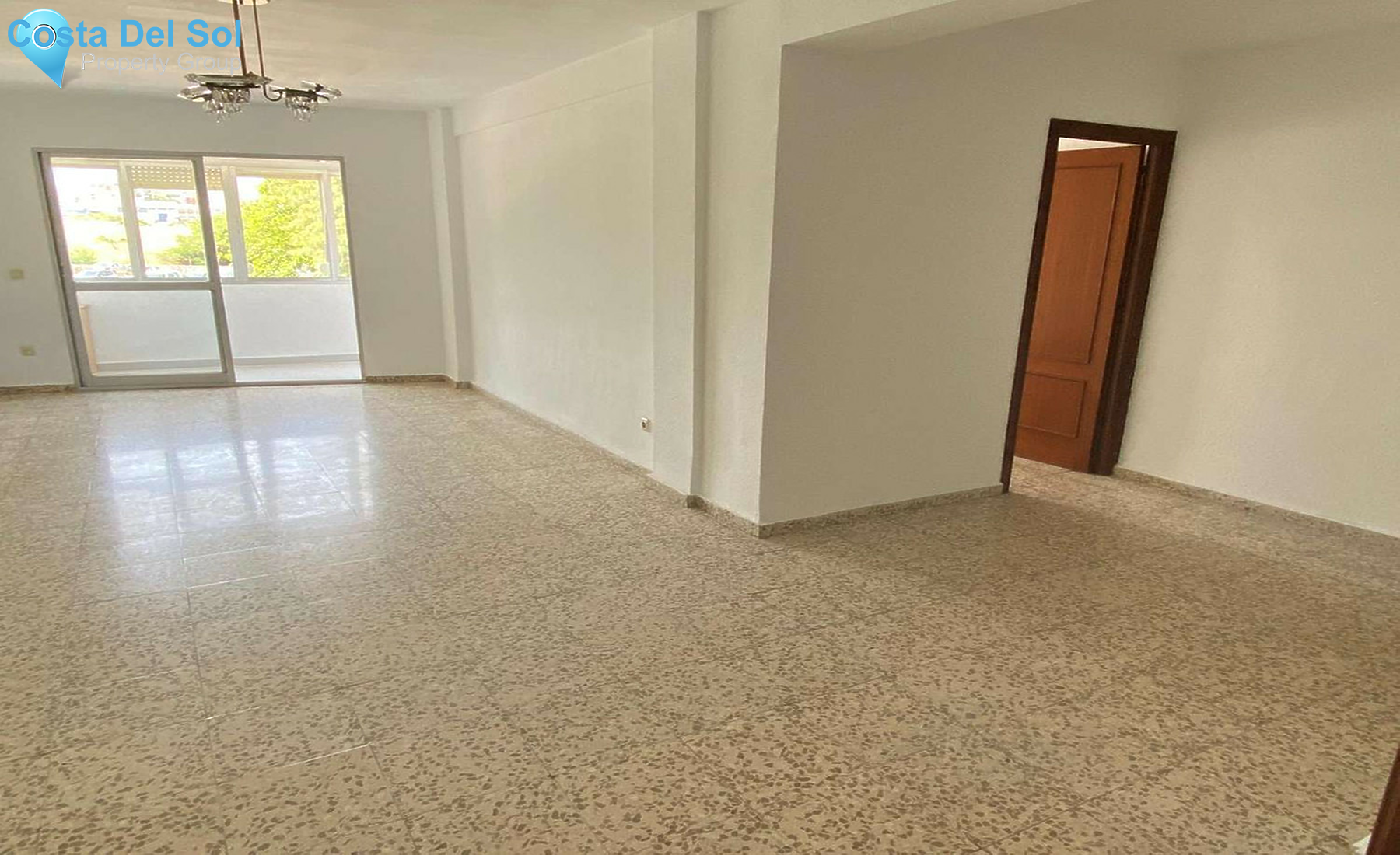 Middle Floor Apartment in Málaga-1257106