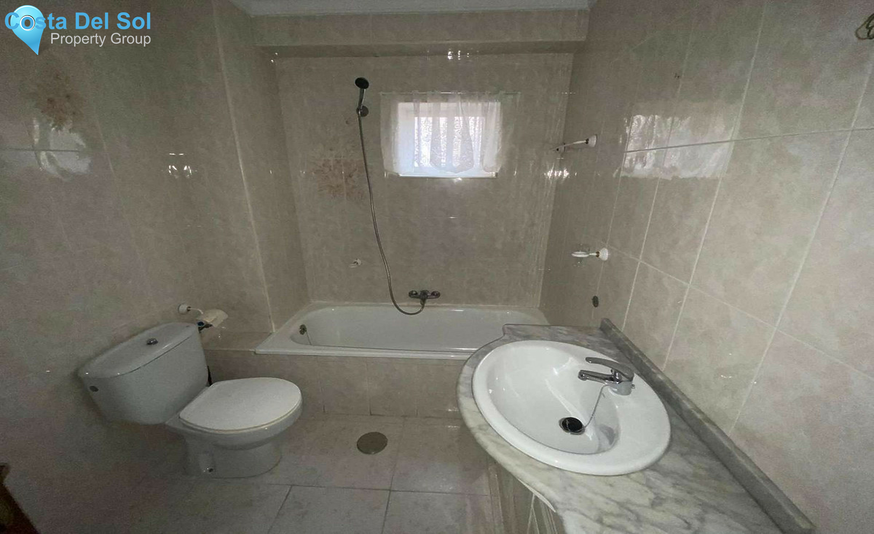 Middle Floor Apartment in Málaga-1257097