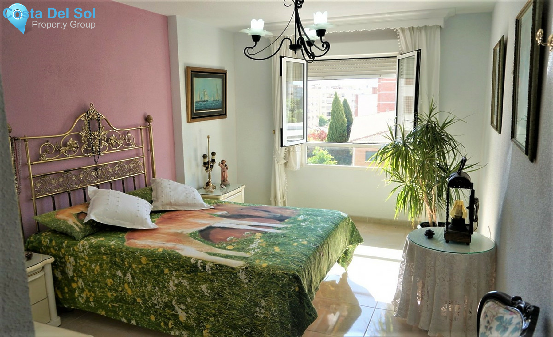 Middle Floor Apartment in Málaga-1342975